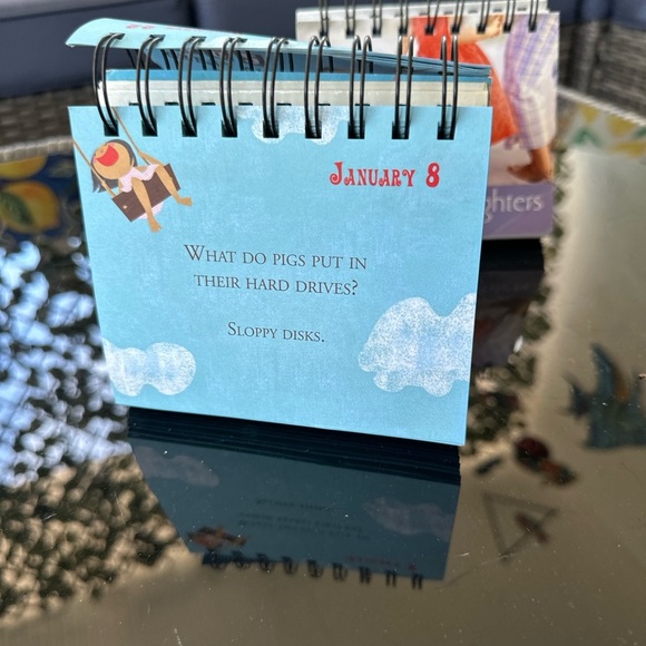 365 Great Clean Jokes and Treasured Moments Calendar Set - Picture 4 of 5